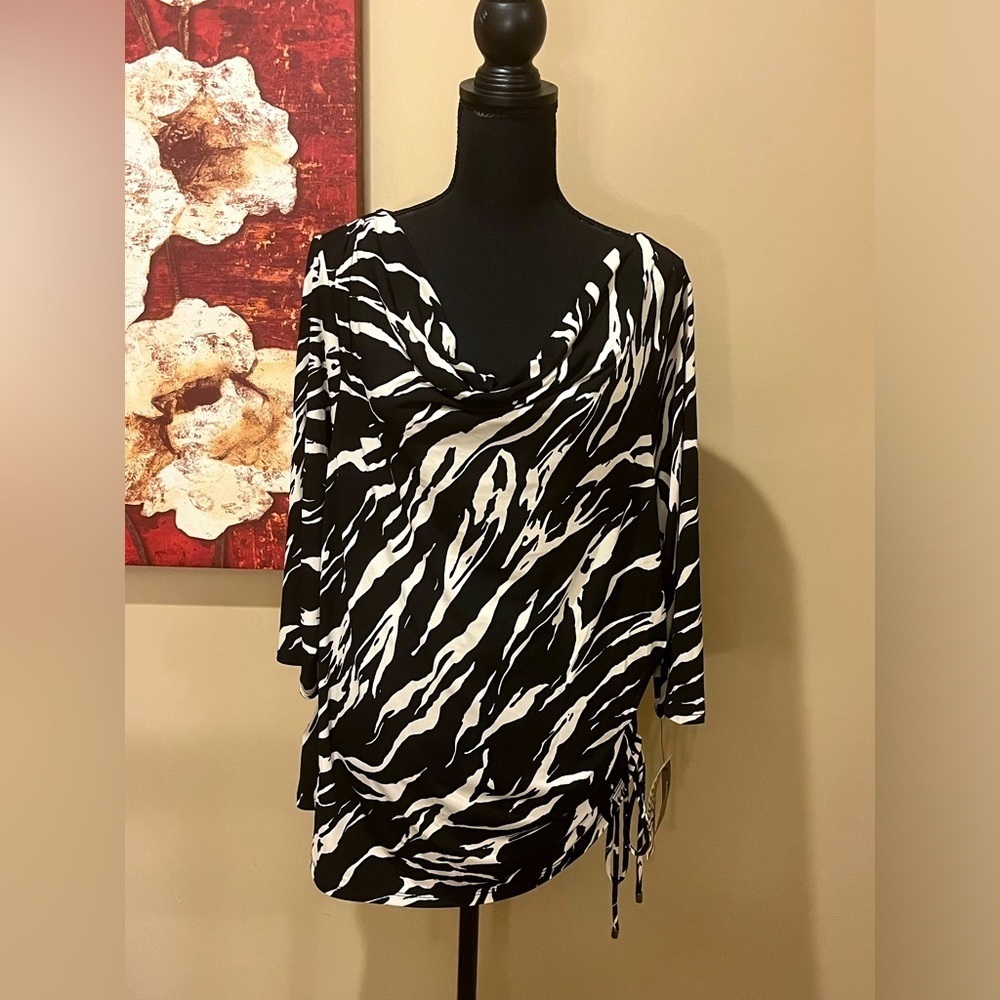 Dana Buchman 1X Top Shirt Black Animal Print Stripes Cowl Neck 3/4
Sleeve Ruched